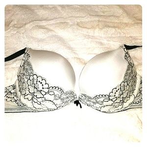 VS Bombshell Bra 34B